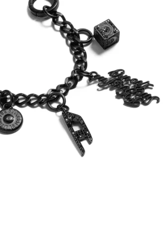 60374 casetify charm zinciri En yakın mağazayı bul