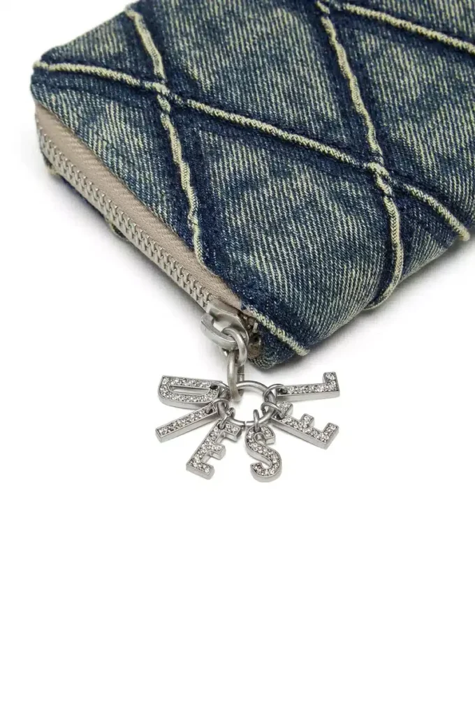 Charm-D continental zip l Argyle kapitone denim fermuarlı cüzdan Charm-D continental zip l Argyle kapitone denim fermuarlı cüzdan