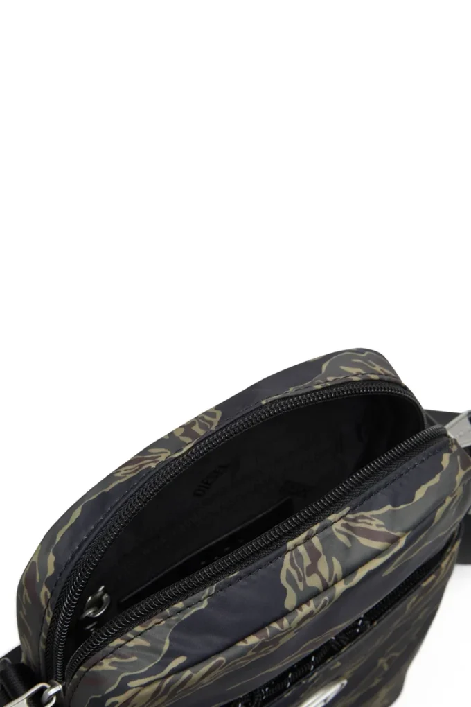 d-pack crossbody x En yakın mağazayı bul