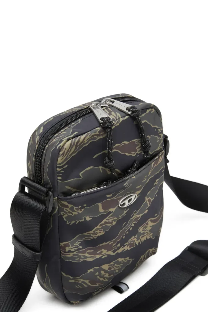 d-pack crossbody x En yakın mağazayı bul
