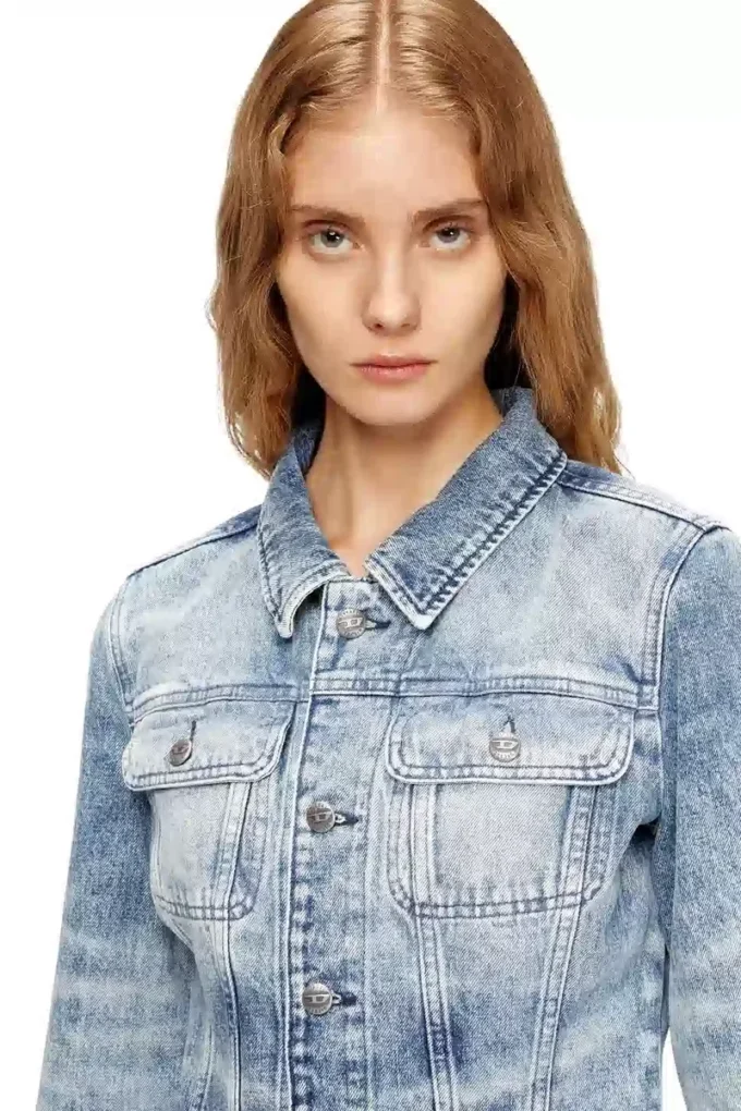 de-katerin-fsh Lazerle işlenmiş pamuk-kenevir denimden üretilmiş dar kesim ceket