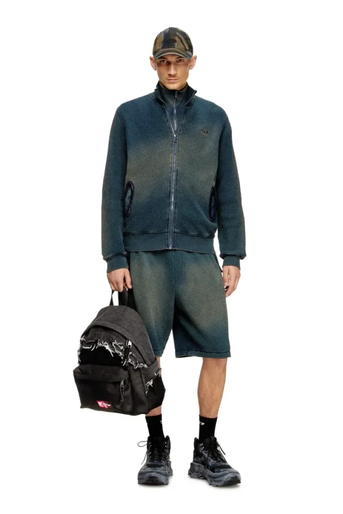 Diesel day pak’r Yırtık kot ve CORDURA® kumaştan üretilmiş sırt çantası