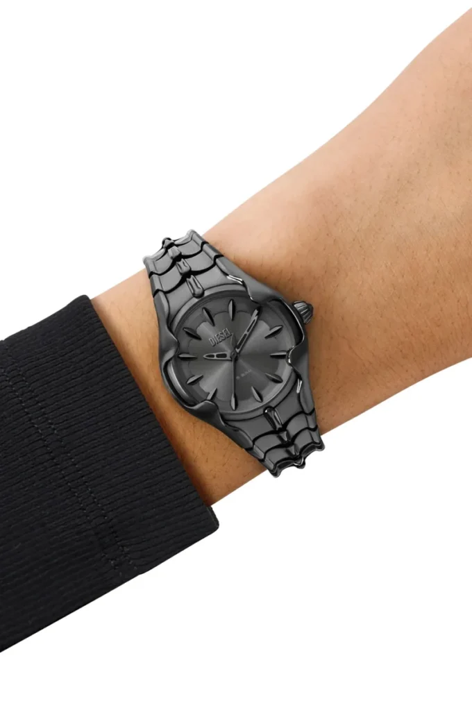 dz5603 Vert üç ibreli gunmetal paslanmaz çelik saat dz5603 Vert üç ibreli gunmetal paslanmaz çelik saat