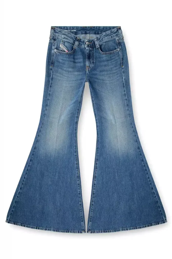 flare jeans 1970 d-bleess 09m56 En yakın mağazayı bul flare jeans 1970 d-bleess 09m56 En yakın mağazayı bul