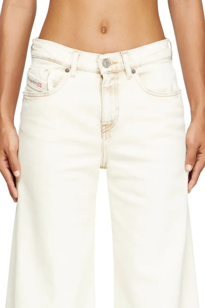 flare jeans 1978 d-akemi 09m70 En yakın mağazayı bul flare jeans 1978 d-akemi 09m70 En yakın mağazayı bul