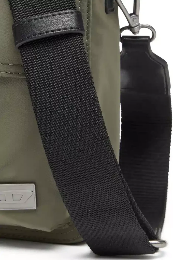 multi-pkts crossbody x Multi-Pkts-Crossbody çanta, kullanışlı dış yüzey