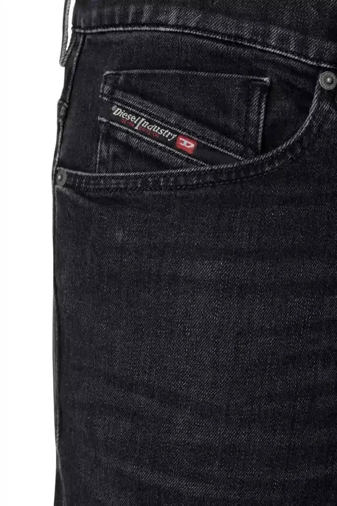 normal kot pantolon 2005 D-Fining 09b83 En yakın mağazayı bul normal kot pantolon 2005 D-Fining 09b83 En yakın mağazayı bul
