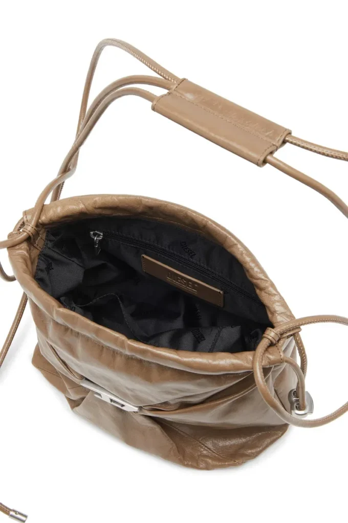 scrunch-d kova Parlak buruşuk deriden Scrunch-D-Bucket çanta