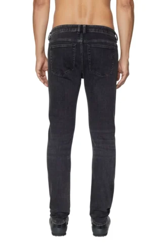 skinny jeans 1979 Sleenker 09c23 En yakın mağazayı bul