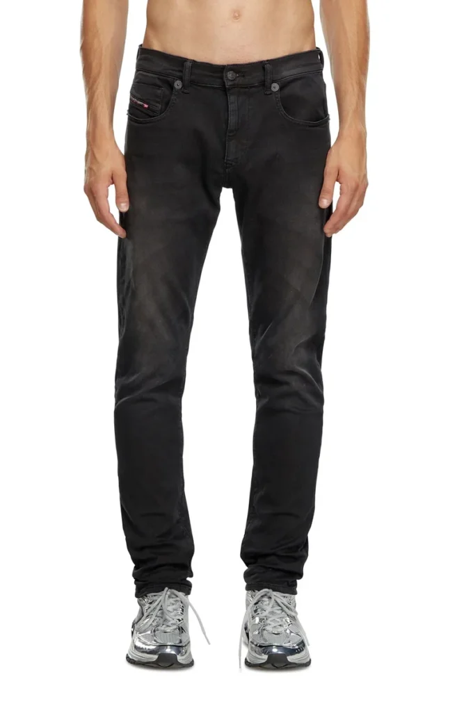 slim 2060 D-Strukt JoggJeans® 0670m En yakın mağazayı bul slim 2060 D-Strukt JoggJeans® 0670m En yakın mağazayı bul