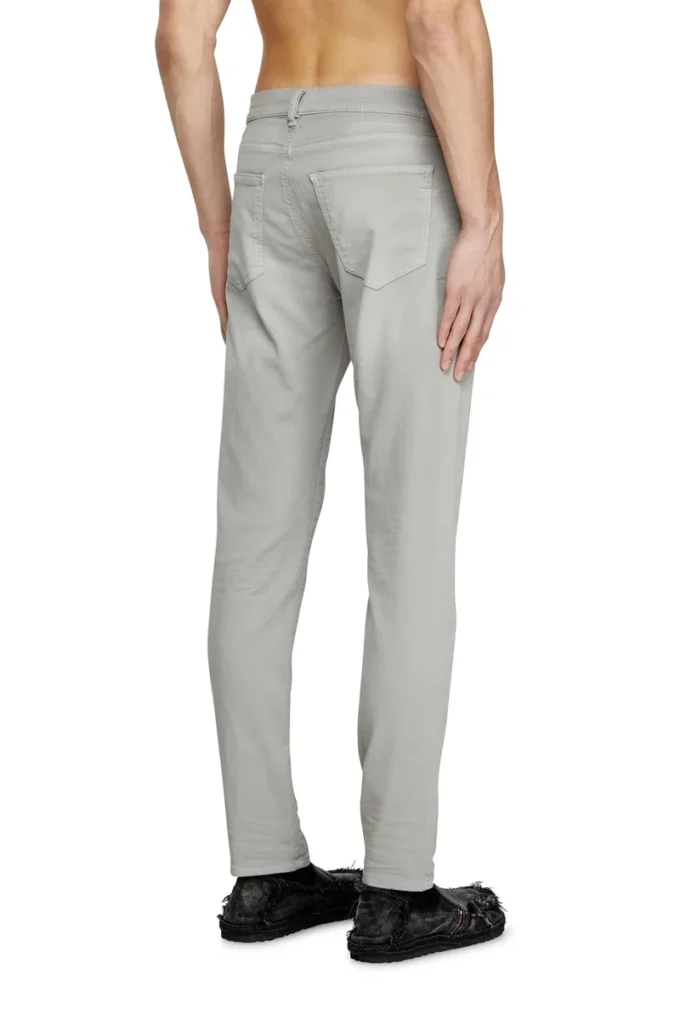 slim 2060 D-Strukt JoggJeans® 0670m En yakın mağazayı bul slim 2060 D-Strukt JoggJeans® 0670m En yakın mağazayı bul