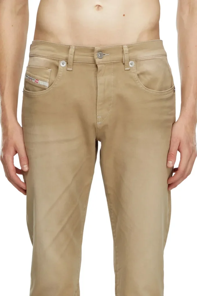 slim 2060 D-Strukt JoggJeans® 0670m En yakın mağazayı bul slim 2060 D-Strukt JoggJeans® 0670m En yakın mağazayı bul