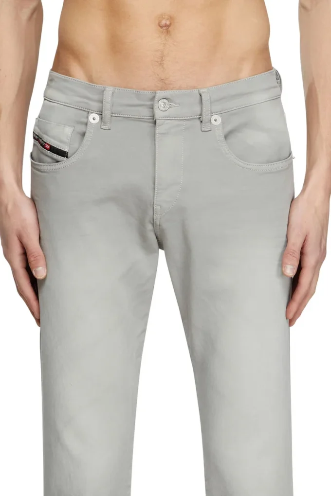 slim 2060 D-Strukt JoggJeans® 0670m En yakın mağazayı bul slim 2060 D-Strukt JoggJeans® 0670m En yakın mağazayı bul