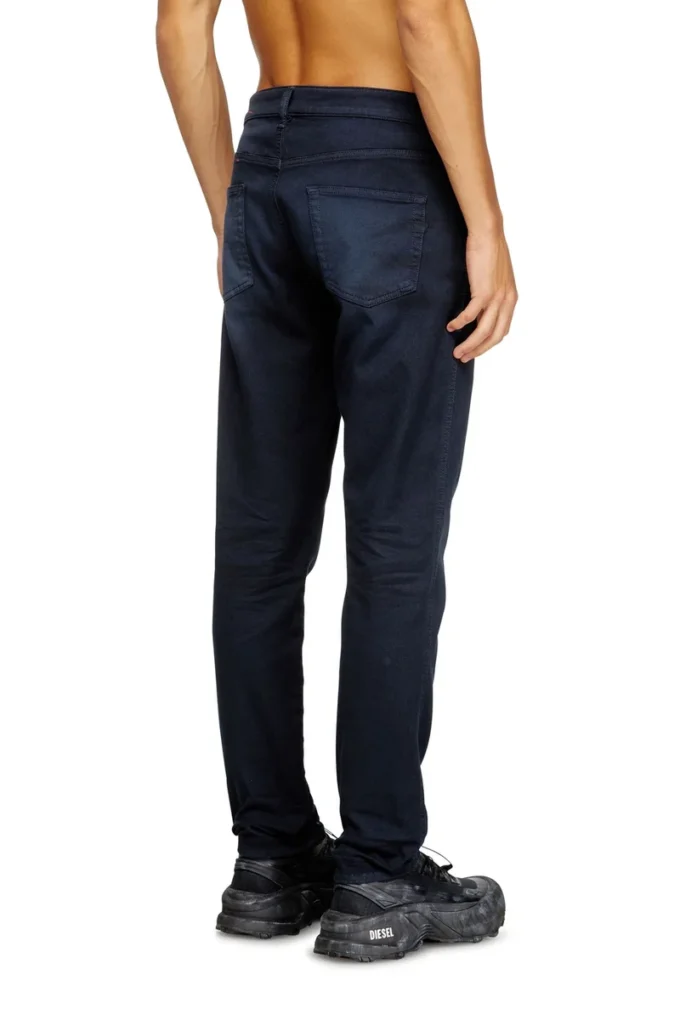 slim 2062 D-Strukt JoggJeans® 0670m En yakın mağazayı bul slim 2062 D-Strukt JoggJeans® 0670m En yakın mağazayı bul
