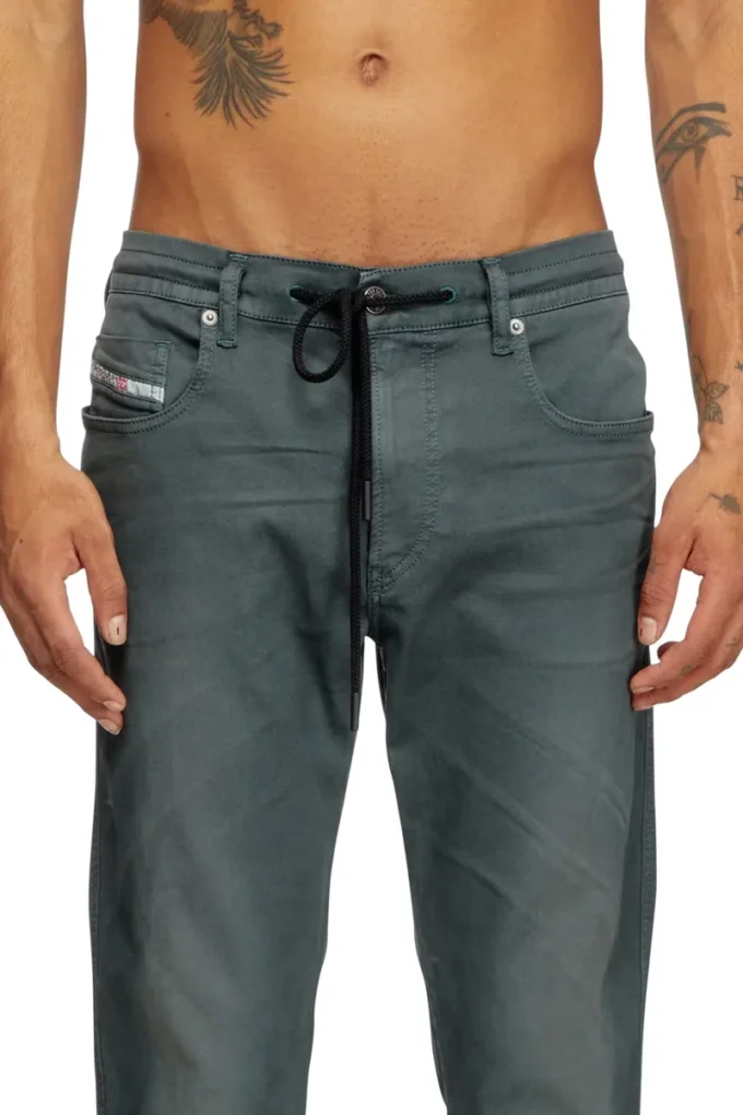 slim 2062 D-Strukt JoggJeans® 0670m En yakın mağazayı bul slim 2062 D-Strukt JoggJeans® 0670m En yakın mağazayı bul