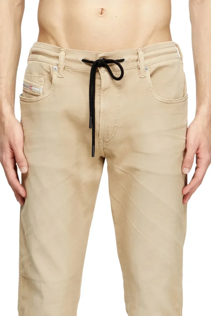 slim 2062 D-Strukt JoggJeans® 0670m En yakın mağazayı bul slim 2062 D-Strukt JoggJeans® 0670m En yakın mağazayı bul