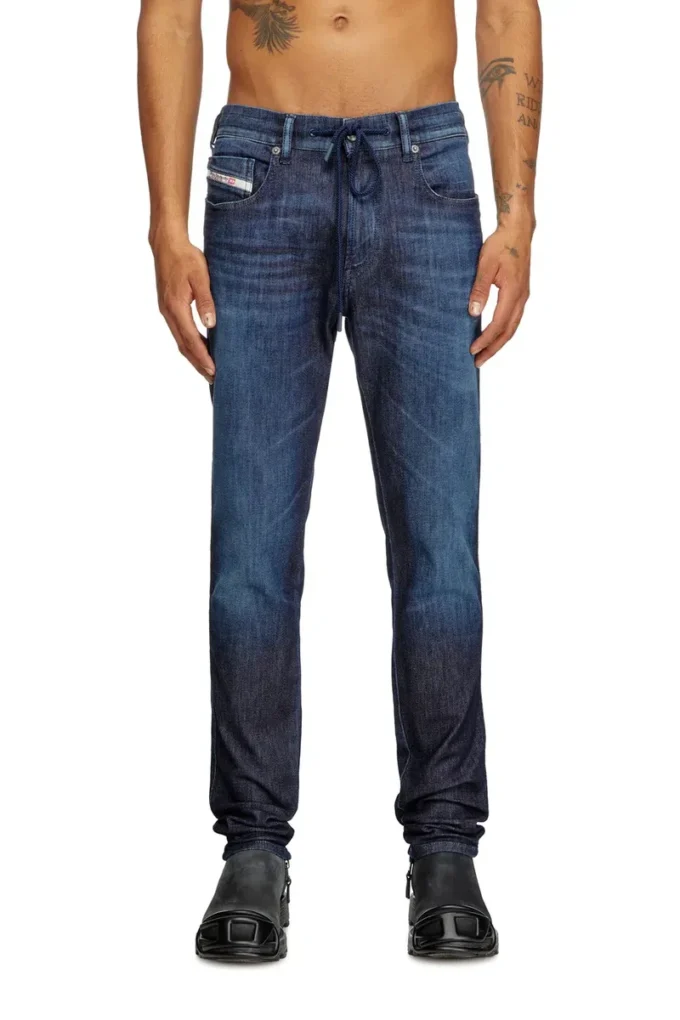 slim 2062 D-Strukt JoggJeans® 09l11 En yakın mağazayı bul slim 2062 D-Strukt JoggJeans® 09l11 En yakın mağazayı bul