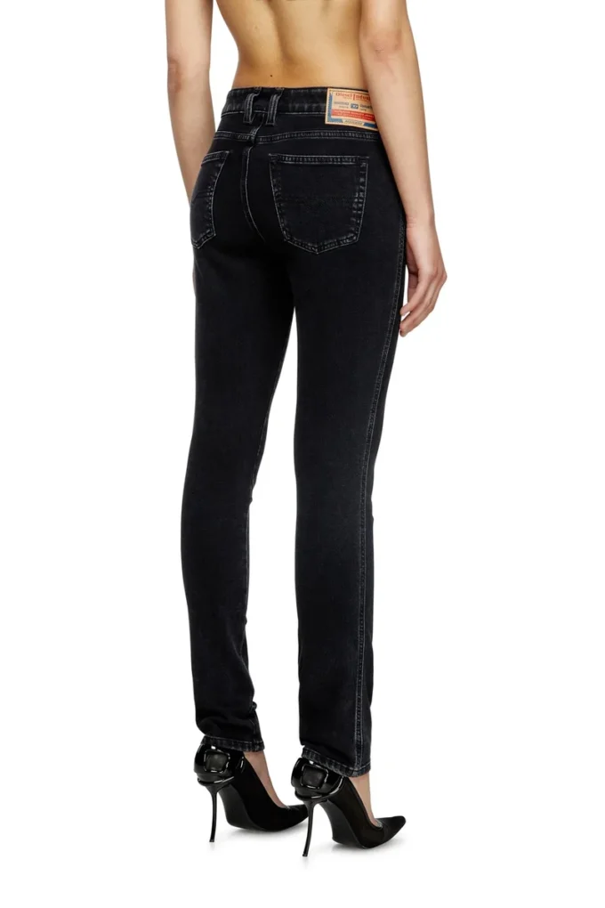 slim jeans 1992 d-jiann 09m69 En yakın mağazayı bul