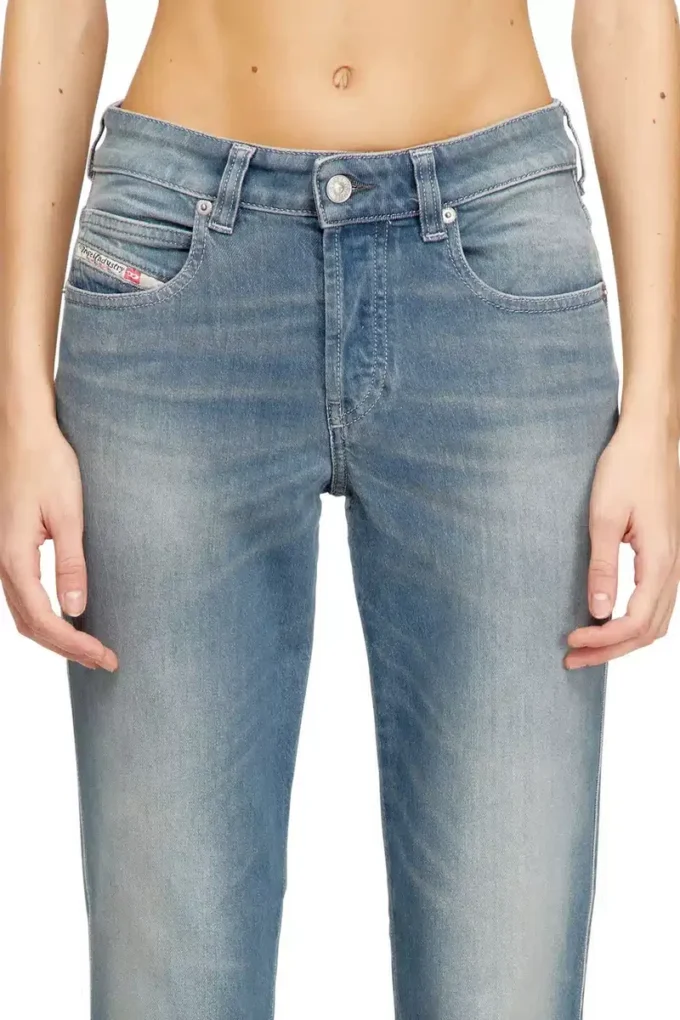 slim jeans 1992 d-jiann 09n75 En yakın mağazayı bul