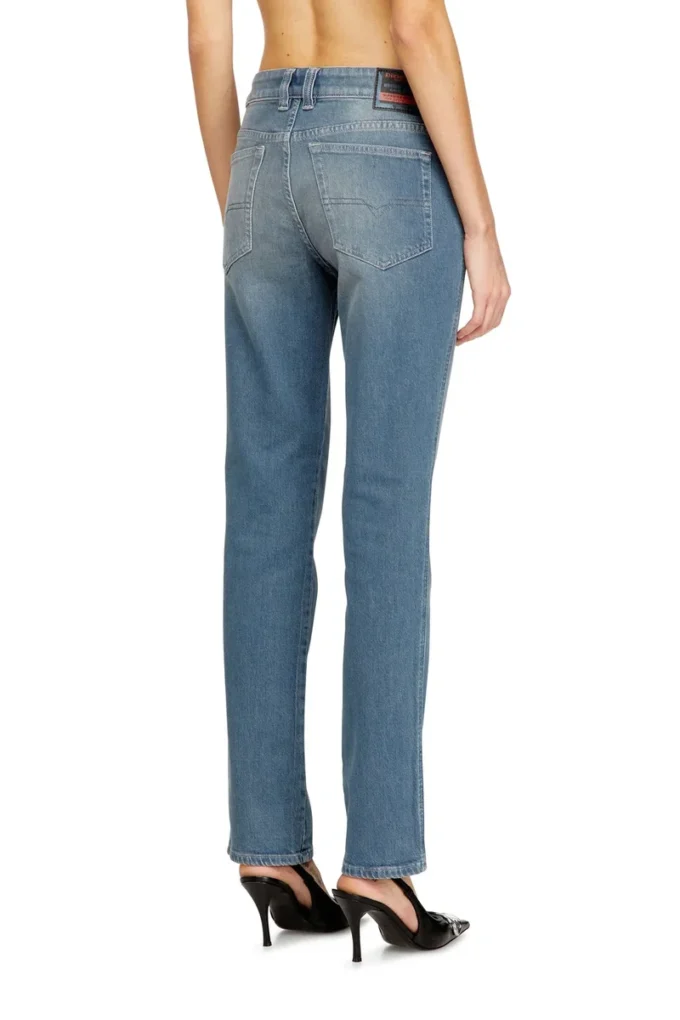 slim jeans 1992 d-jiann 09n75 En yakın mağazayı bul