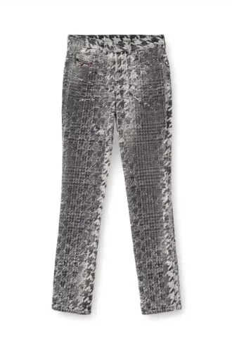slim jeans 1992 d-jiann 0cebn En yakın mağazayı bul