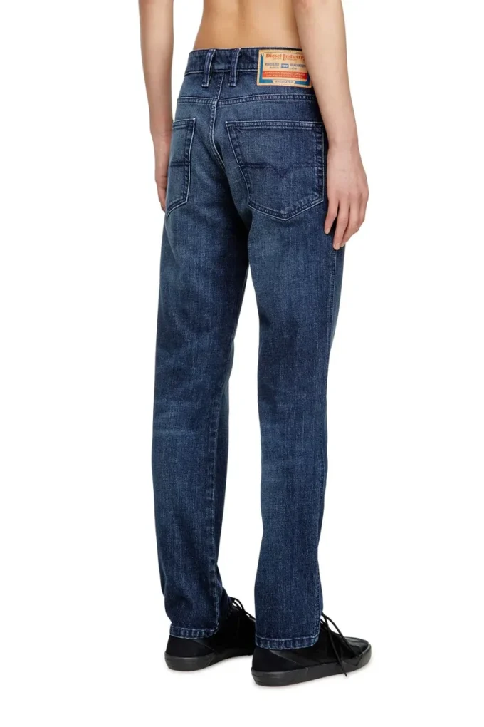 slim jeans 1993 d-vyl 0dbed En yakın mağazayı bul slim jeans 1993 d-vyl 0dbed En yakın mağazayı bul
