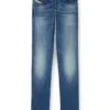 slim jeans 1993 d-vyl 0dbee En yakın mağazayı bul