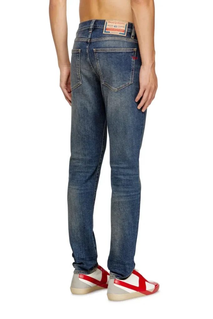 slim jeans 2019 D-Strukt 09m16 En yakın mağazayı bul slim jeans 2019 D-Strukt 09m16 En yakın mağazayı bul