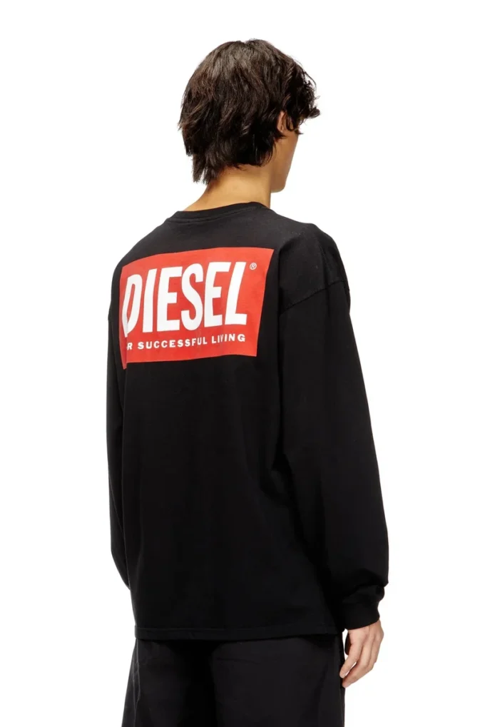 t-boxt-ls-bisk Diesel logolu rahat uzun kollu tişört