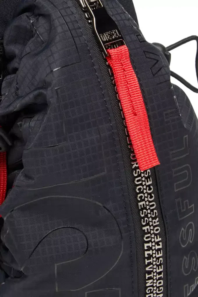 zip-d crossbody x Zip-D-Sling çanta, ekose jakarlı dış yüzey